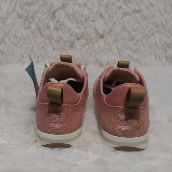 TOMS Women Cabrillo Sporty Shoes BNWT - Picture 6 of 7